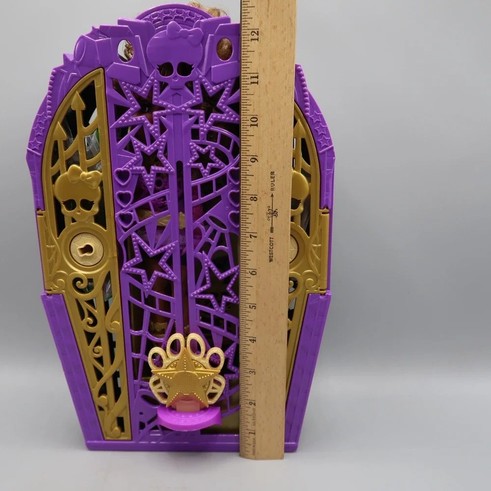 Monster High Skulltimate Secrets Garden Mysteries Clawdeen Wolf Accessories